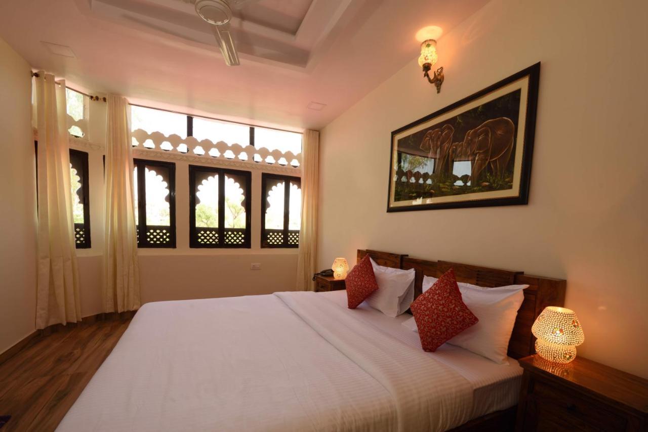 Empire Palace Hotel Udaipur Eksteriør billede